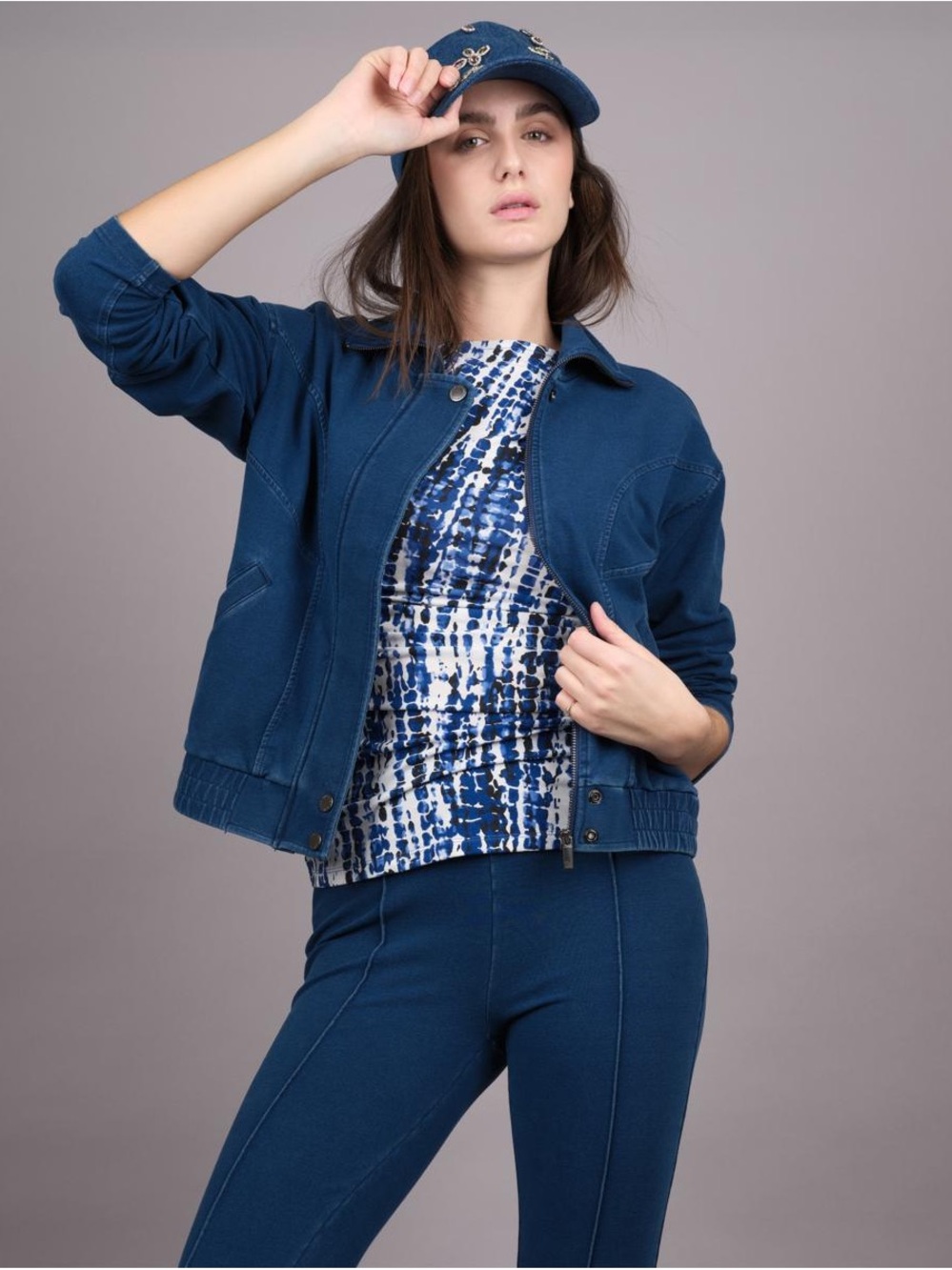 DG2 by Diane Gilman Blue Bomber Jacket with Zip smoke free home